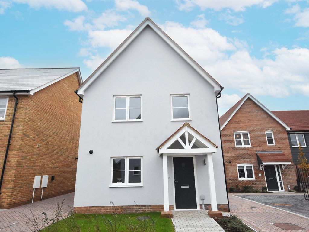 New home, 4 bed link detached house for sale in Hawthorn Close, Main Road, Bicknacre, Chelmsford CM3, £570,000