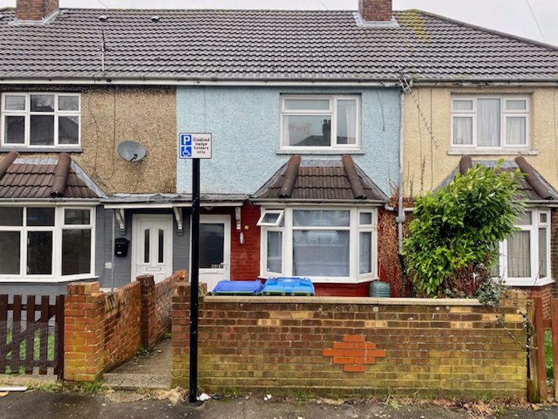 3 bed terraced house to rent in Bluebell Road, Southampton SO16, £1,100 pcm