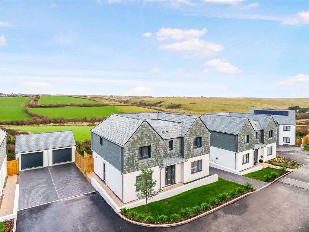 5 bed detached house for sale in Pentire Green, Crantock, Newquay TR8, £825,000