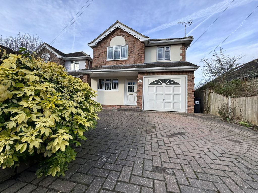4 bed detached house for sale in Canewdon View Road, Ashingdon, Essex SS4, £625,000