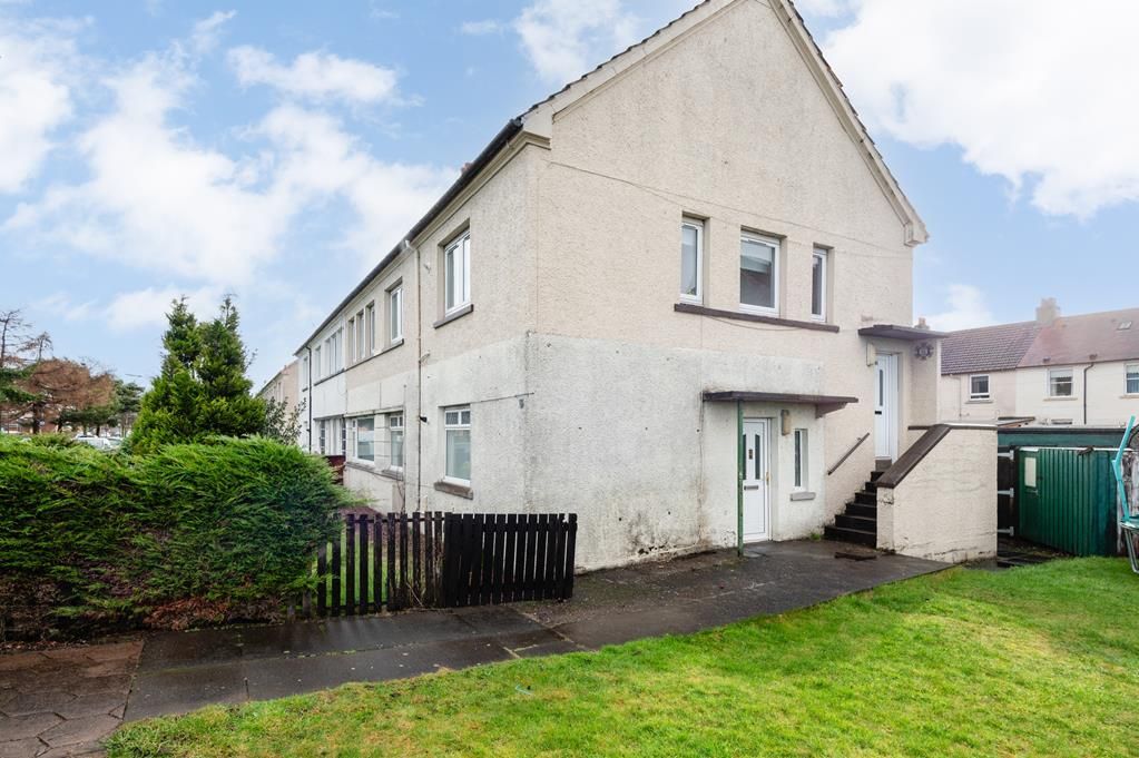 3 bed flat for sale in Lawrence Drive, Leven KY8, £80,000