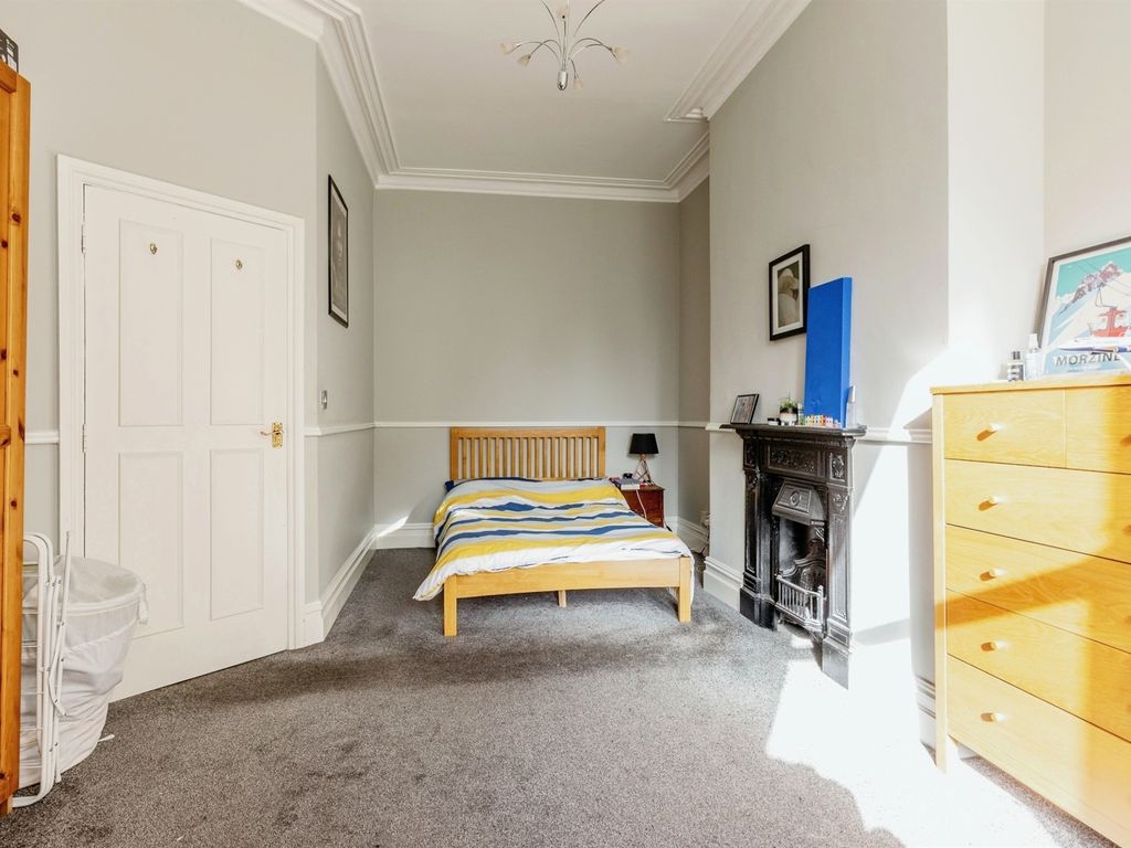 1 bed flat for sale in Alma Road, Clifton, Bristol BS8, £340,000