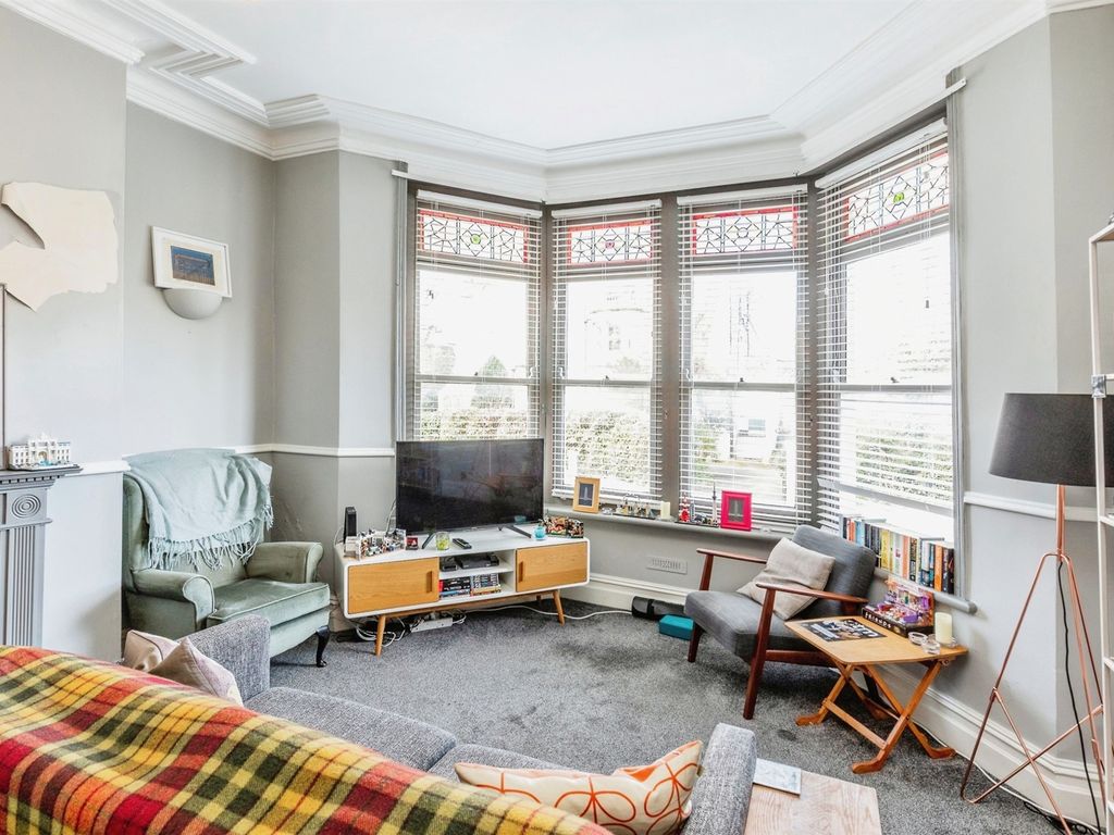 1 bed flat for sale in Alma Road, Clifton, Bristol BS8, £340,000
