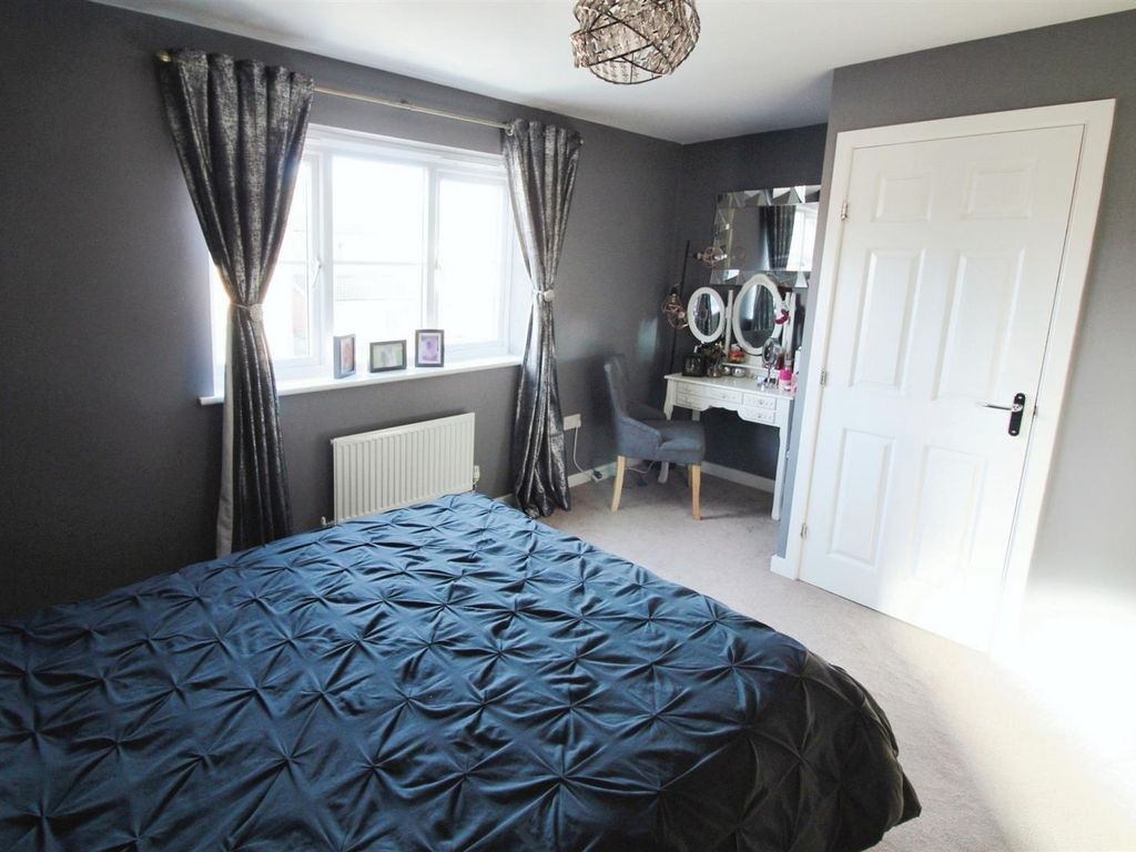4 bed detached house for sale in Braeburn Road, Sherburn In Elmet, Leeds LS25, £339,950