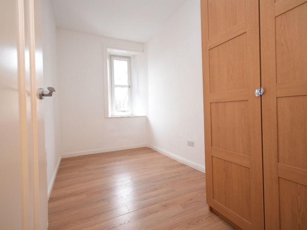 2 bed flat for sale in Avon Street, Hamilton ML3, £79,995