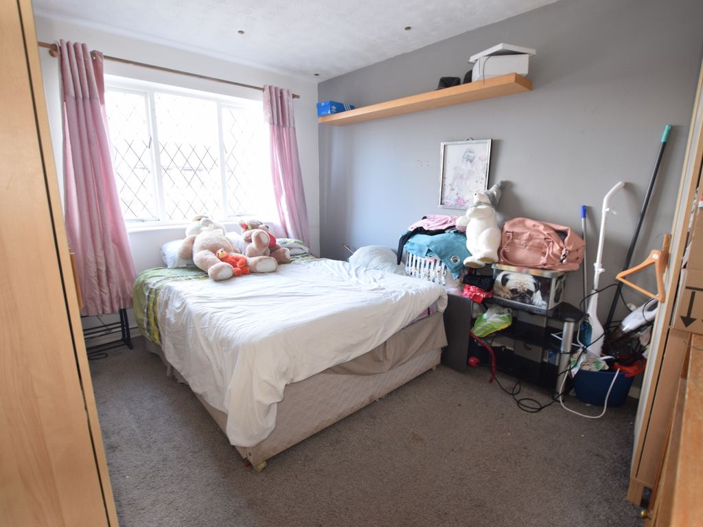 2 bed flat for sale in Dalkeith Avenue, Blackpool FY3, £79,950