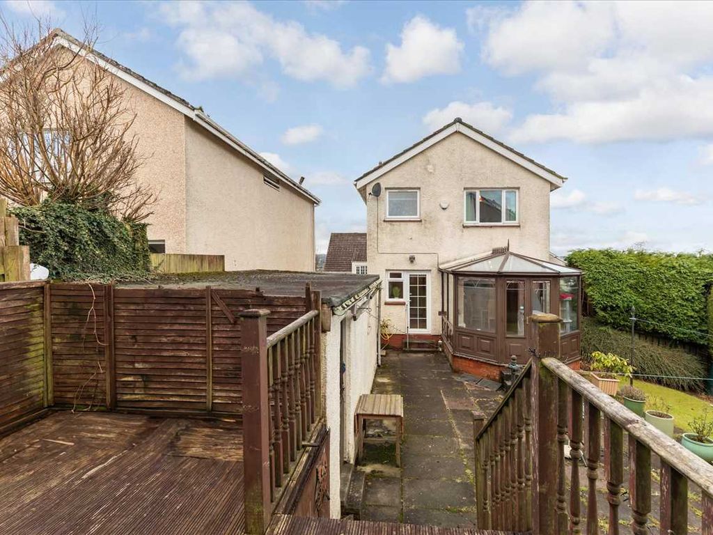 3 bed detached house for sale in Borthwick Drive, Gardenhall, East Kilbride G75, £220,000