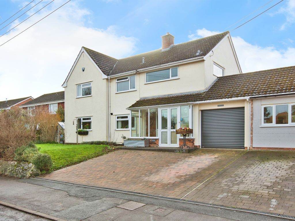 4 bed link detached house for sale in ., Ruishton, Taunton TA3, £550,000