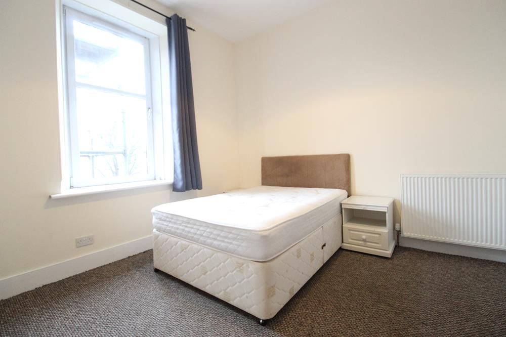 3 bed shared accommodation to rent in King Street, Second Floor AB24, £900 pcm