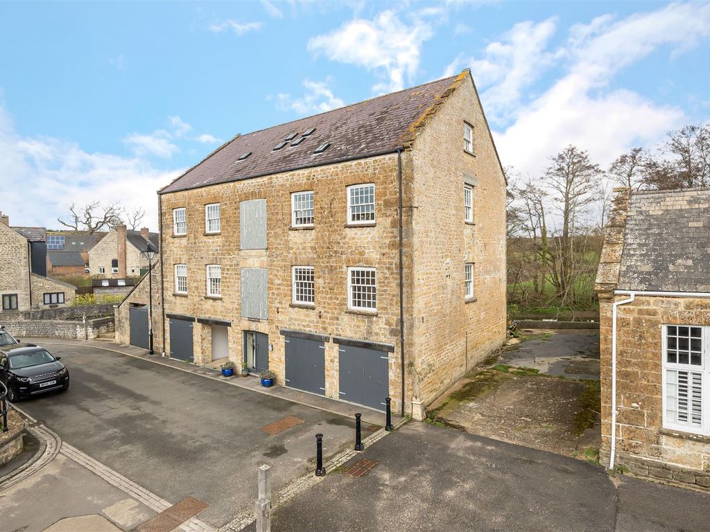 2 bed flat for sale in Thread Mill Lane, Pymore, Bridport DT6, £350,000