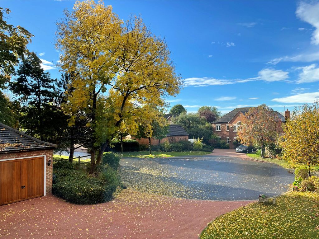 4 bed detached house for sale in Lower Drive, Besford, Worcester, Worcestershire WR8, £775,000