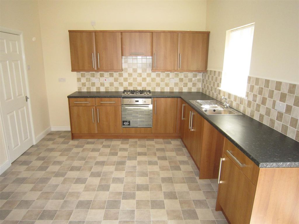 2 bed end terrace house to rent in Salisbury Street, Barton Hill, Bristol BS5, £1,275 pcm