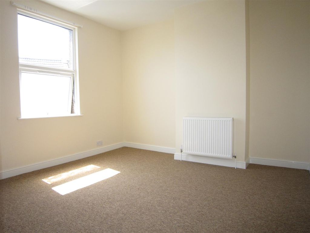 2 bed end terrace house to rent in Salisbury Street, Barton Hill, Bristol BS5, £1,275 pcm