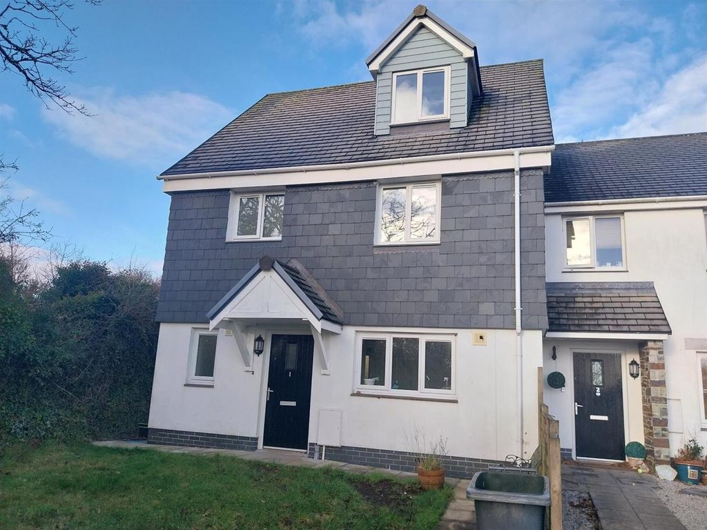 4 bed end terrace house for sale in Poldory Meadows, Carharrack, Redruth TR16, £110,400