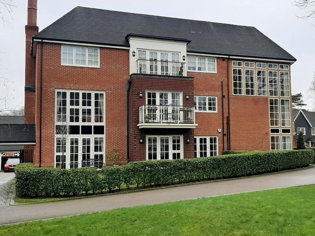 2 bed flat for sale in Brayfield Lane, Chalfont St. Giles HP8, £780,000
