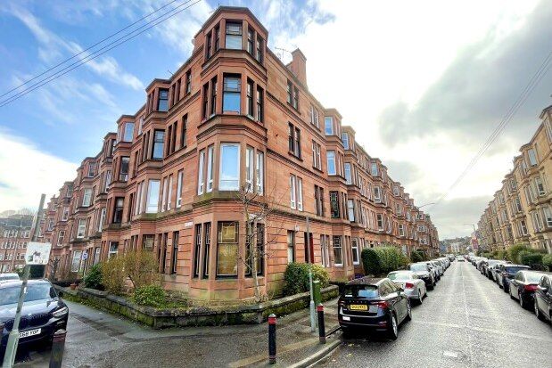1 bed flat to rent in Deanston Drive, Glasgow G41, £995 pcm