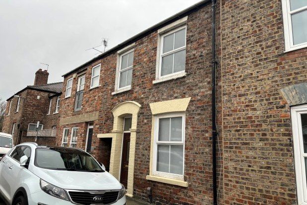 2 bed property to rent in Kyme Street, York YO1, £1,200 pcm