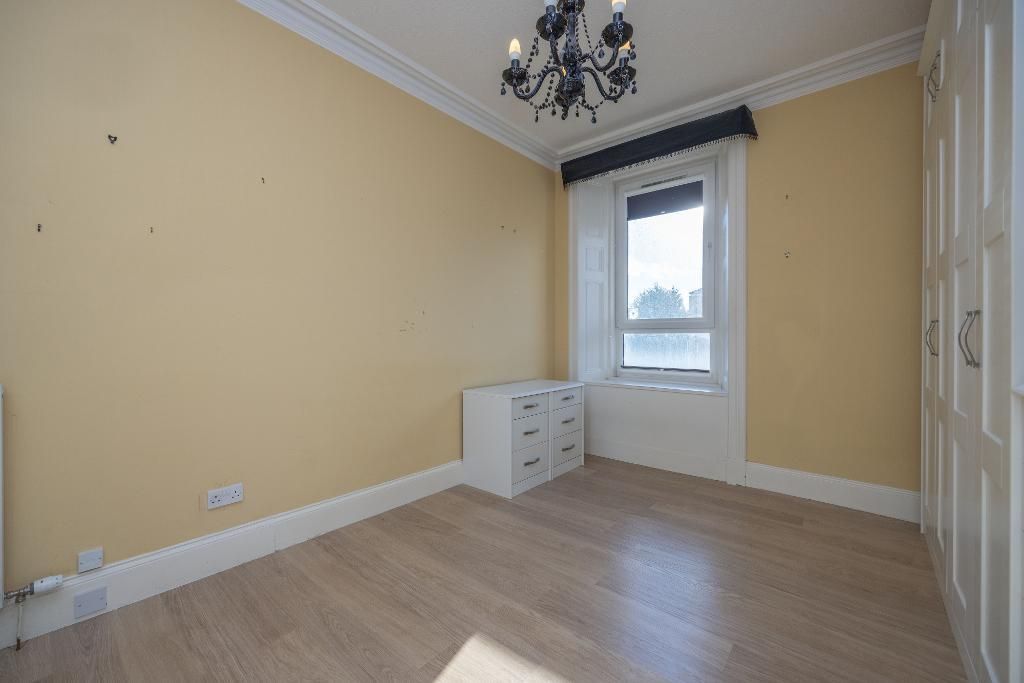 1 bed flat for sale in Clepington Road, Dundee DD3, £59,995