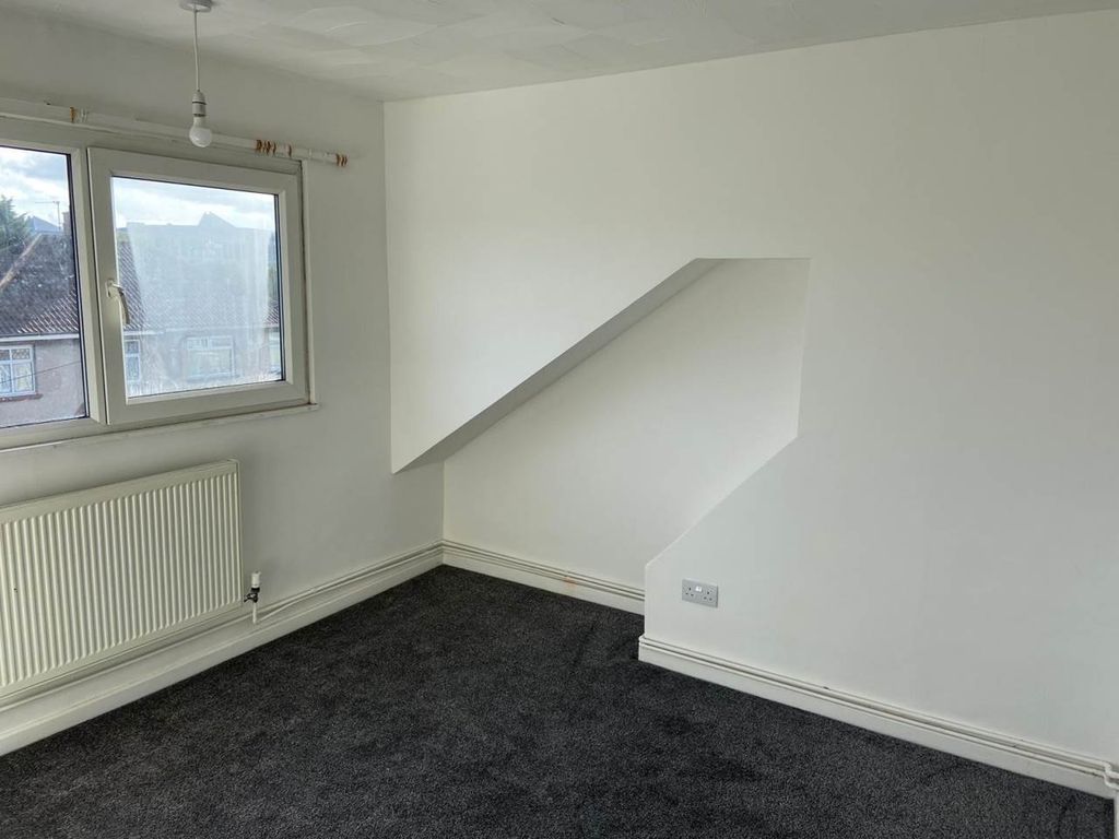 Room to rent in Luckington Road, Southmead, Bristol BS7, £725 pcm