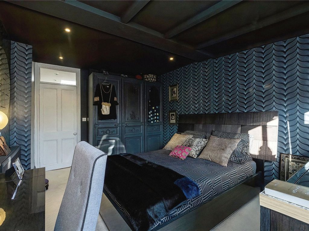 2 bed flat for sale in Vine Terrace, Fore Street, Kingsbridge TQ7, £425,000
