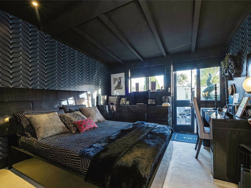 2 bed flat for sale in Vine Terrace, Fore Street, Kingsbridge TQ7, £425,000