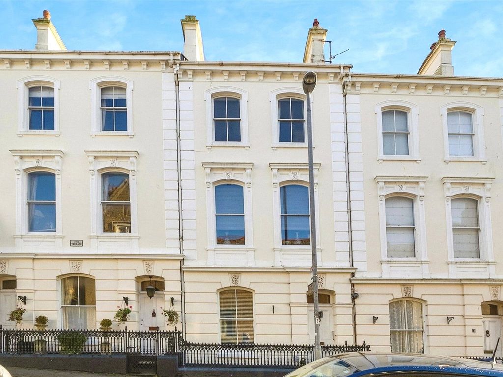 2 bed flat for sale in Vine Terrace, Fore Street, Kingsbridge TQ7, £425,000