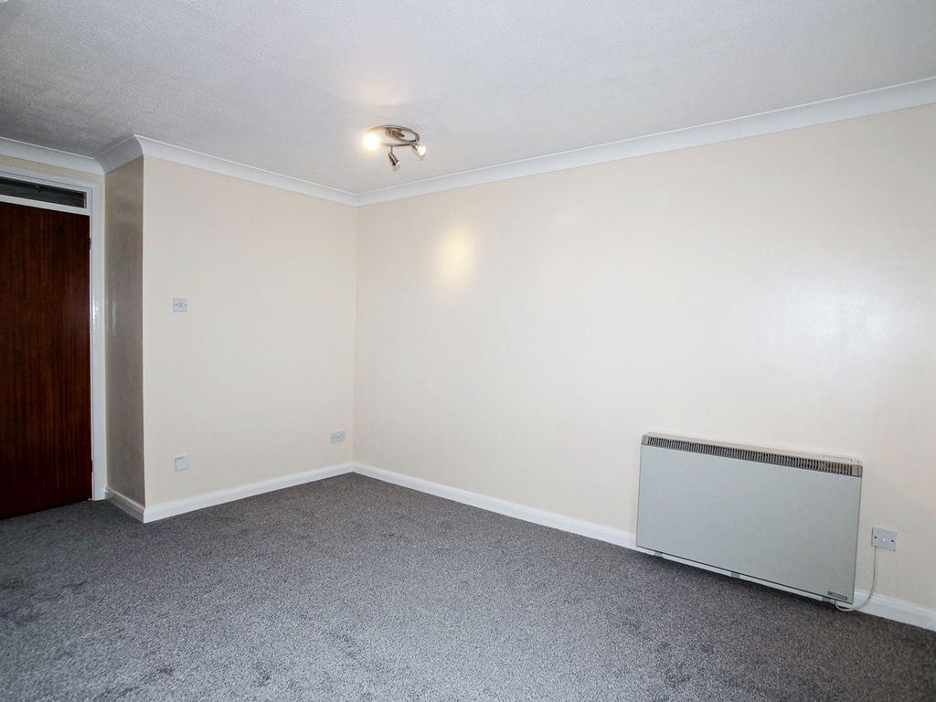 1 bed flat for sale in Canal Court, Off Newtown Road, Carlisle CA2, £65,000