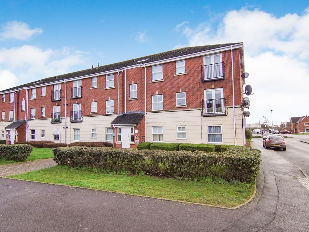 2 bed flat for sale in Highley Drive, Coventry CV6, £135,000
