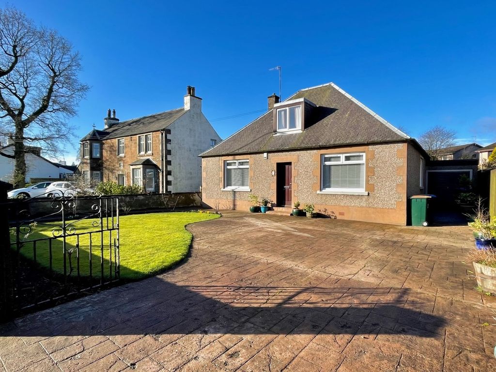4 bed detached bungalow for sale in 92 Muirs, Kinross KY13, £355,000