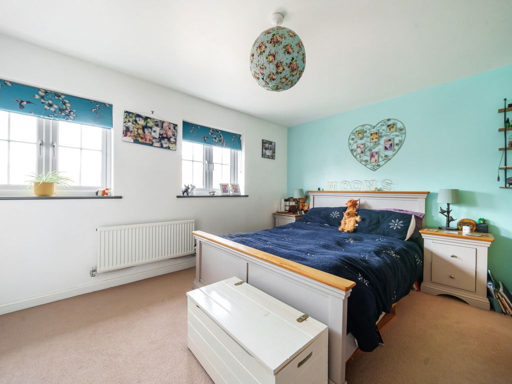 2 bed terraced house for sale in Pengelly Gardens, Littlehampton BN17, £153,700