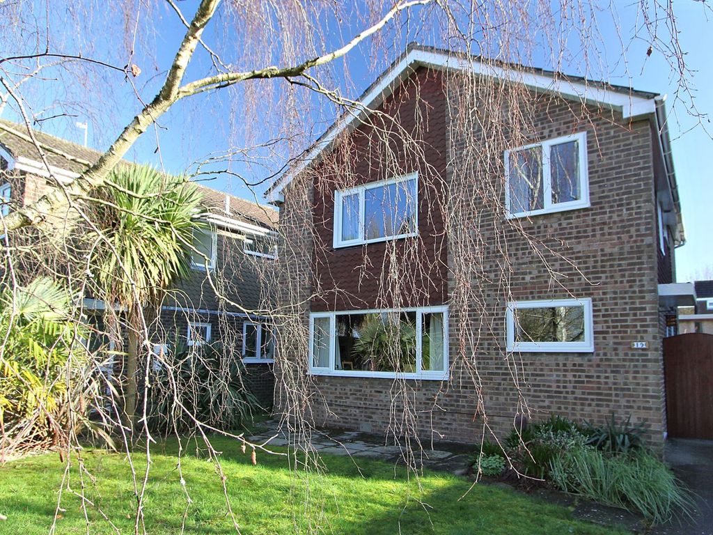4 bed detached house for sale in Manor Walk, Thornbury, South Gloucestershire BS35, £415,000