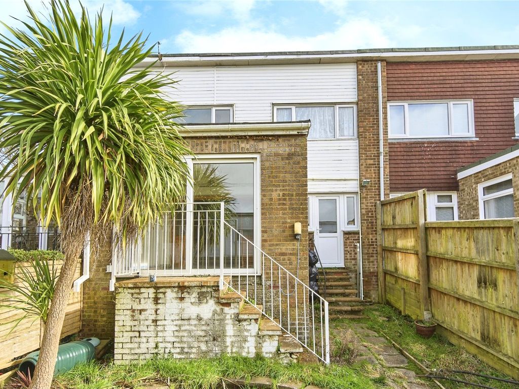 3 bed terraced house for sale in Perowne Way, Sandown, Isle Of Wight PO36, £199,950