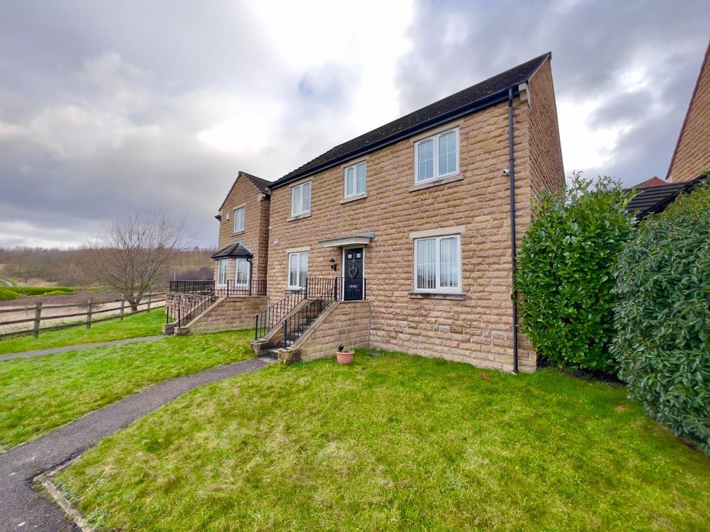 4 bed detached house for sale in Long Pye Close, Woolley Grange, Barnsley S75, £410,000