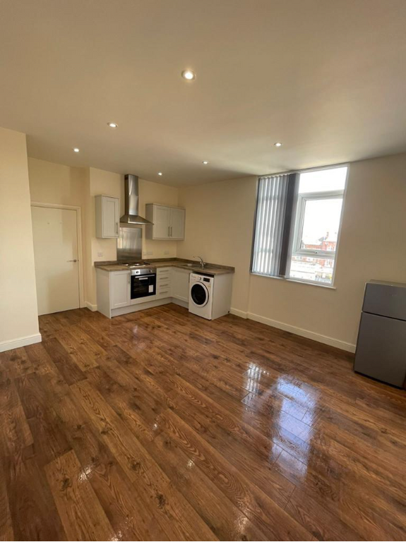 1 bed flat to rent in Hillside Apartments, Ship Hill, Rotherham S60, £550 pcm