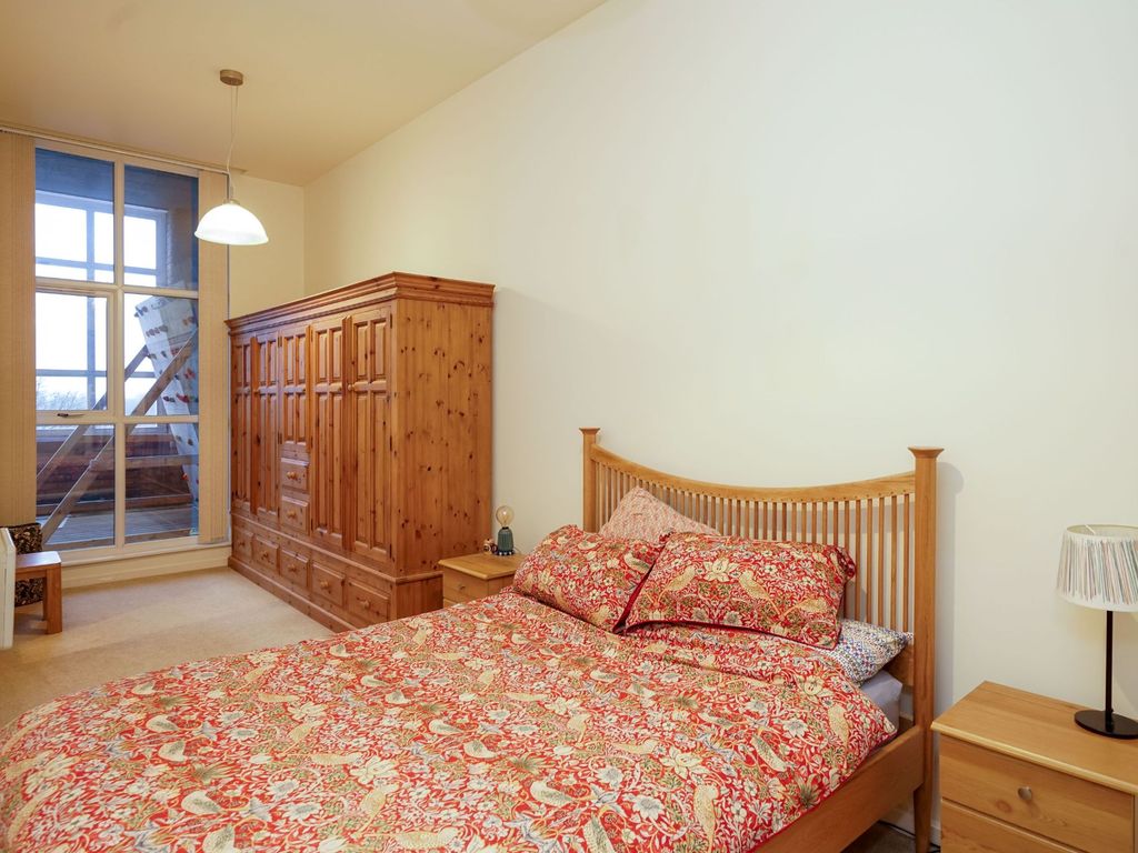 2 bed property for sale in Blackburn Road, Bolton BL1, £145,000