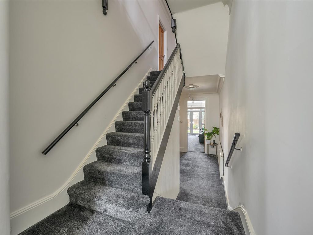 3 bed semi-detached house for sale in Poppleton Road, London E11, £1,100,000