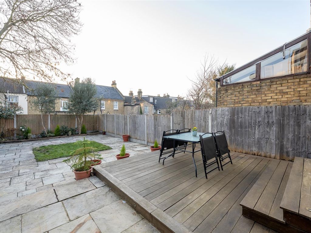 3 bed semi-detached house for sale in Poppleton Road, London E11, £1,100,000