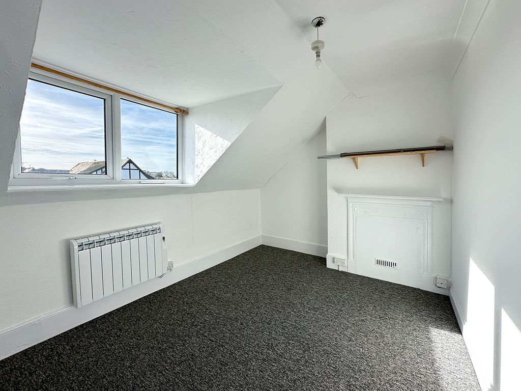 2 bed flat for sale in Aldwick Road, Bognor Regis PO21, £149,950