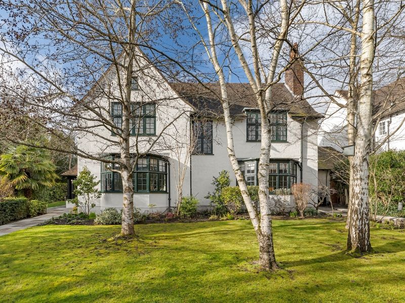 6 bed detached house for sale in The Bishops Avenue, London N2, £4,700,000