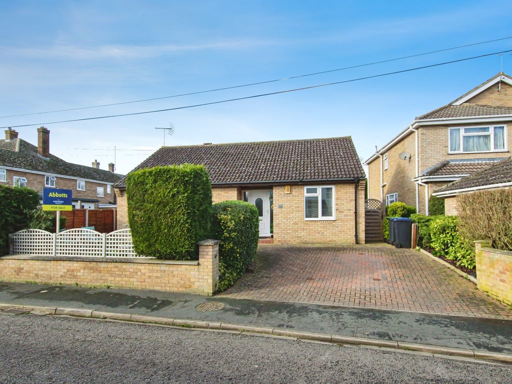 2 bed bungalow for sale in Greenhills, Soham, Ely, Cambridgeshire CB7, £325,000