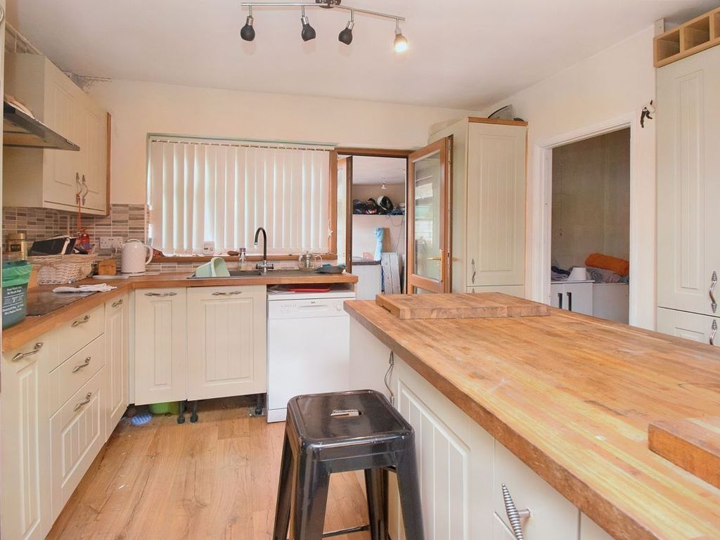 3 bed terraced house for sale in 13 Hillrise, Abersychan, Pontypool, Gwent NP4, £80,000