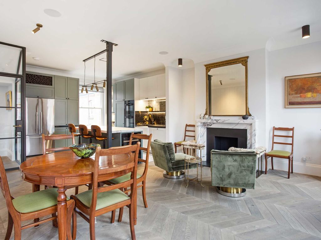3 bed flat for sale in Barcombe Avenue, London SW2, £1,100,000