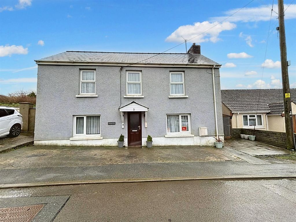 3 bed detached house for sale in Bridge Street, St. Clears, Carmarthen SA33, £300,000
