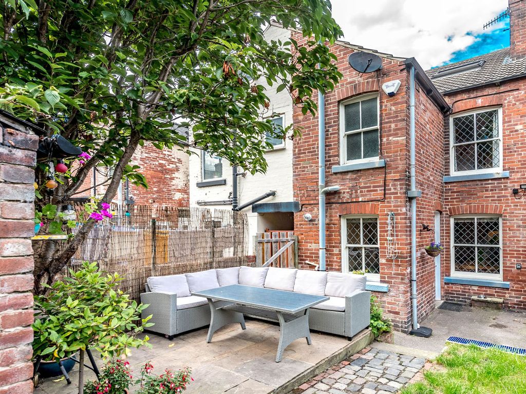 3 bed terraced house for sale in Nether Edge, Sheffield S7, £350,000