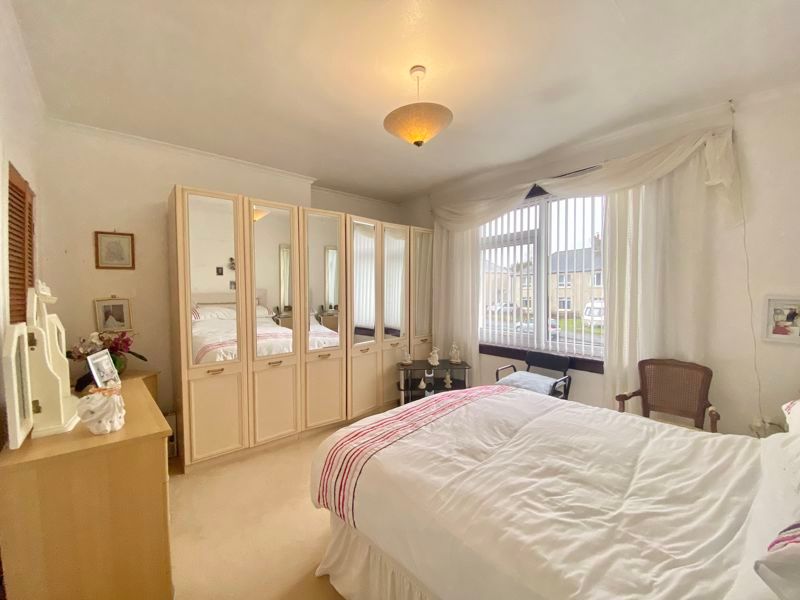 2 bed flat for sale in Weston Avenue, Annbank, Ayr KA6, £60,000