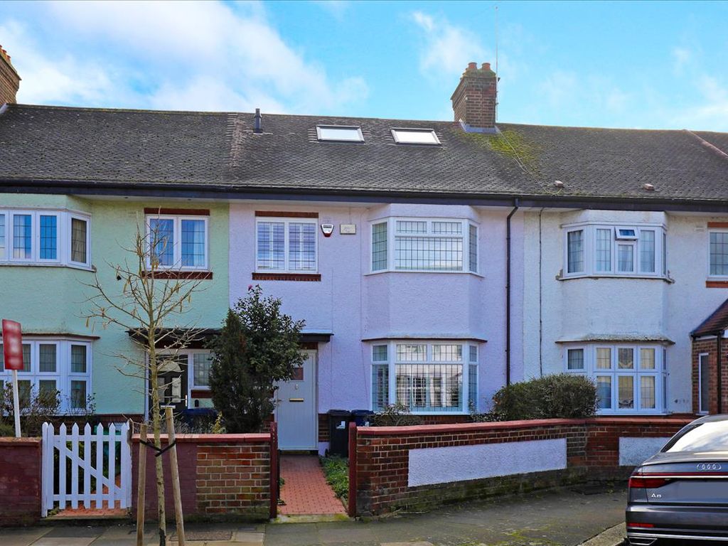 4 bed property for sale in Niagara Avenue, Ealing W5, £1,175,000