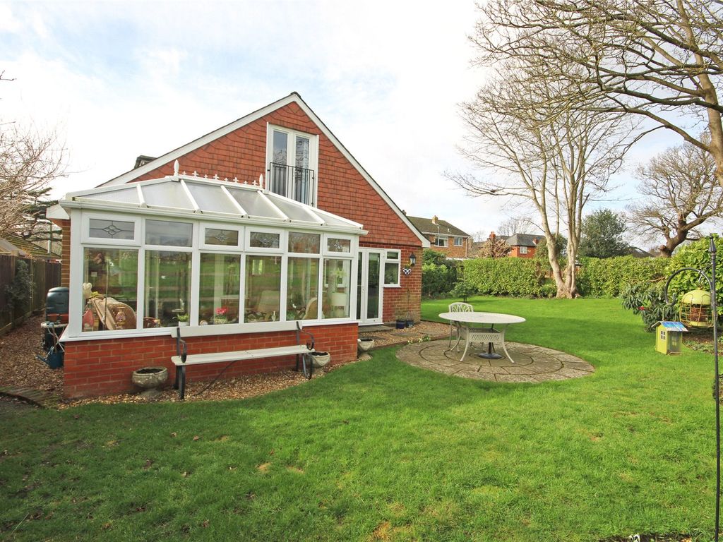 4 bed bungalow for sale in Lower Ashley Road, Ashley, New Milton, Hampshire BH25, £699,950