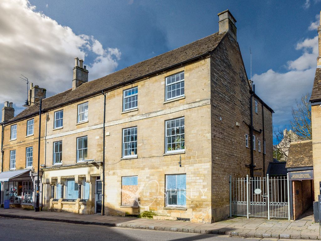 1 bed flat for sale in Market Place, Oundle, Northamptonshire PE8, £170,000