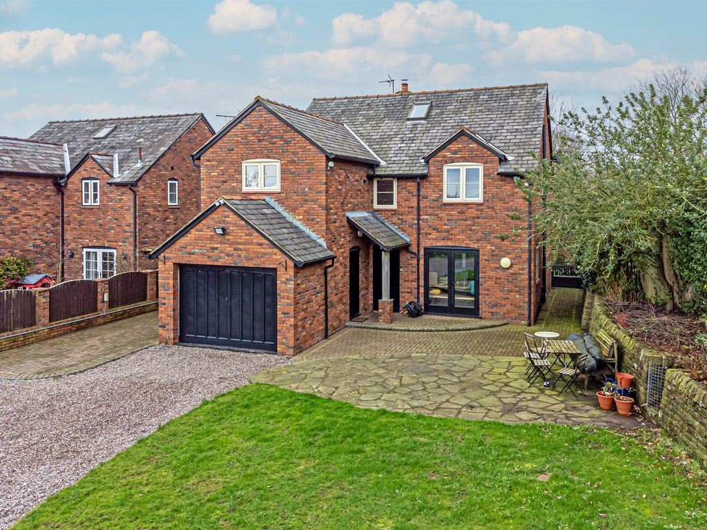4 bed detached house for sale in Dunham On The Hill, Frodsham WA6, £765,000