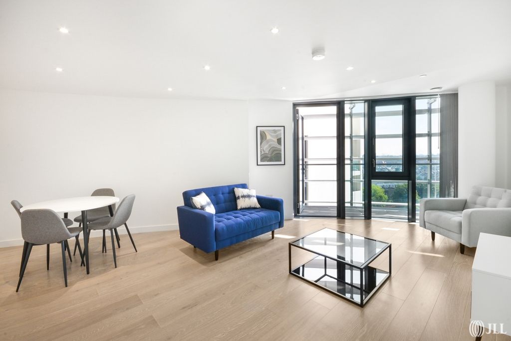 1 bed flat for sale in City North West Tower, City North Place N4, £575,000